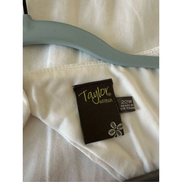 Taylor Cotton Embroidered Dress On Top and Bottom Boarder Size 22W - Picture 8 of 11